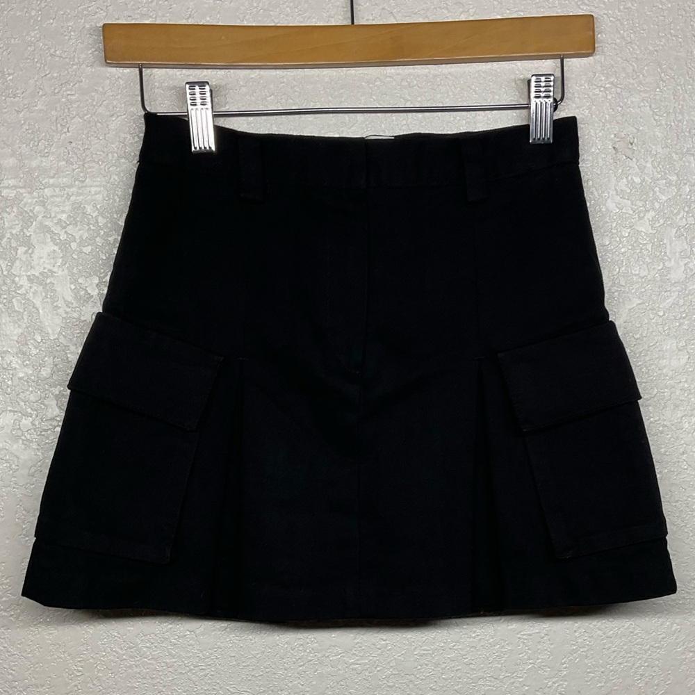 The Frankie Shop Audrey Pleated Cotton-Twill
Cargo Flap Pocket Mini Skirt XS - Picture 2 of 7